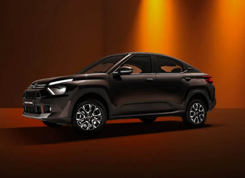 Side view of Citroën Basalt Dark Edition coupe SUV
