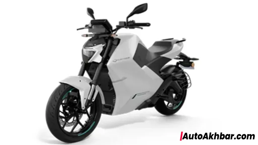 Raptee T30 electric motorcycle connected to a CCS2 DC fast charging station in India