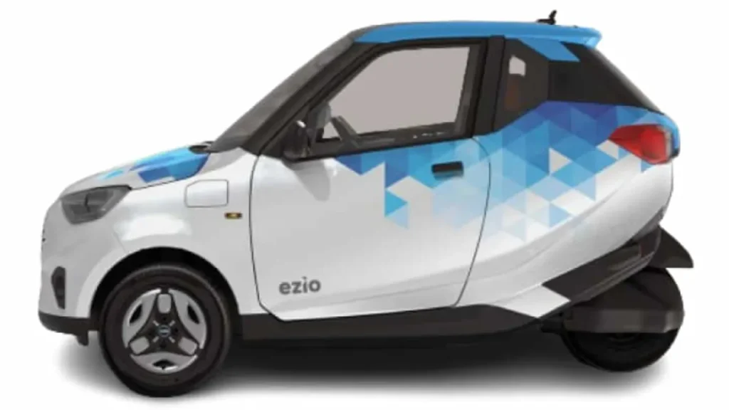 Gensol Ezio EV Three Wheeler at Bharat Mobility Expo 2025
