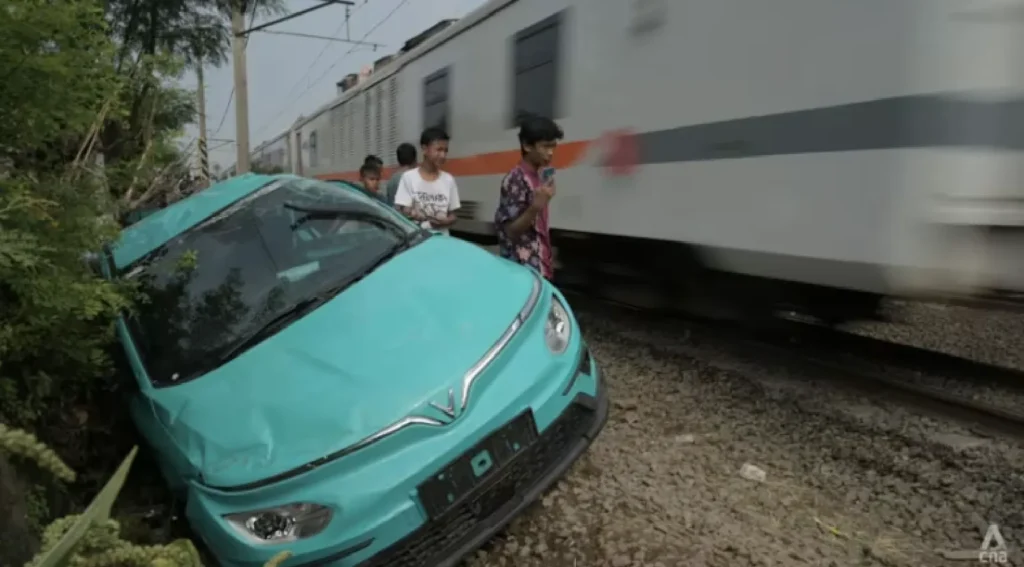 Green SM Faces License Revocation in Indonesia after Fatal Train Collision
