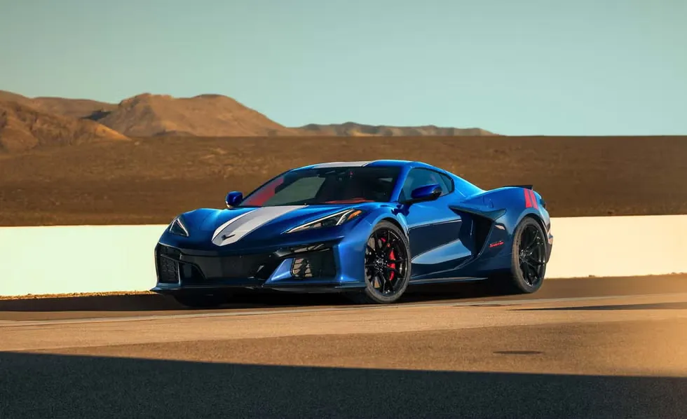 2027 Chevrolet Corvette Grand Sport with new LS6 V8 engine on AutoAkhbar.com