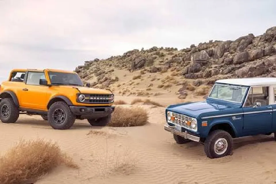 Ford Bronco-style ute concept driving on an outback dirt trail