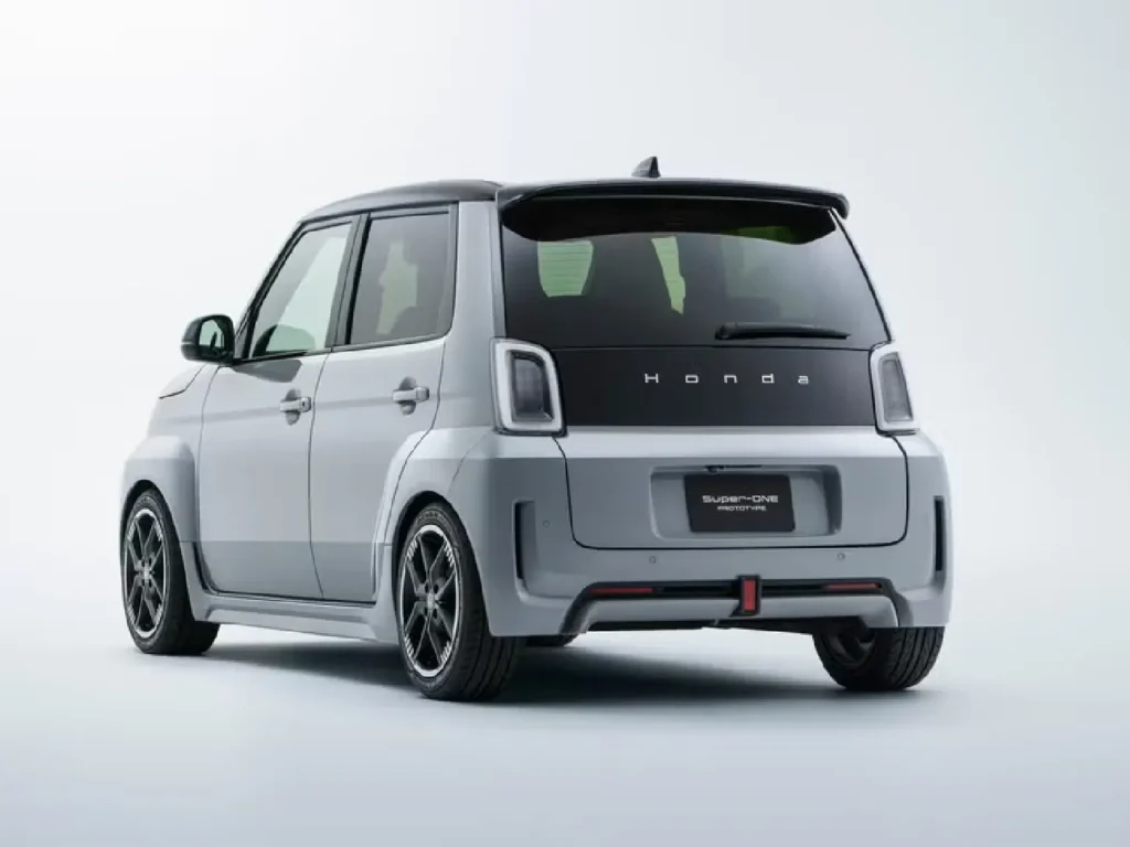 Honda Super-One rear view
